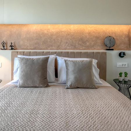 Villenia Luxury Apartments Kíssamos Zewnętrze zdjęcie