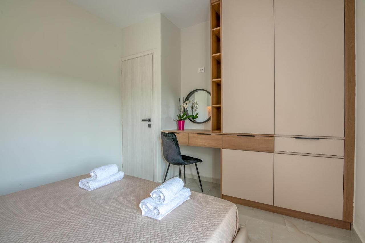Villenia Luxury Apartments Kíssamos Zewnętrze zdjęcie